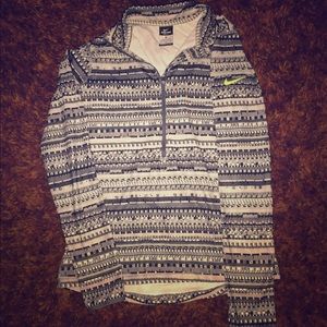 Woman’s medium Nike drifit